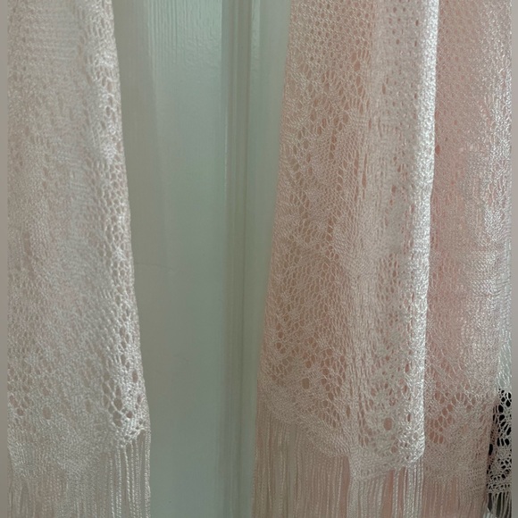 NWT - OFF 5th Gorgeous Shawl - Picture 3 of 6